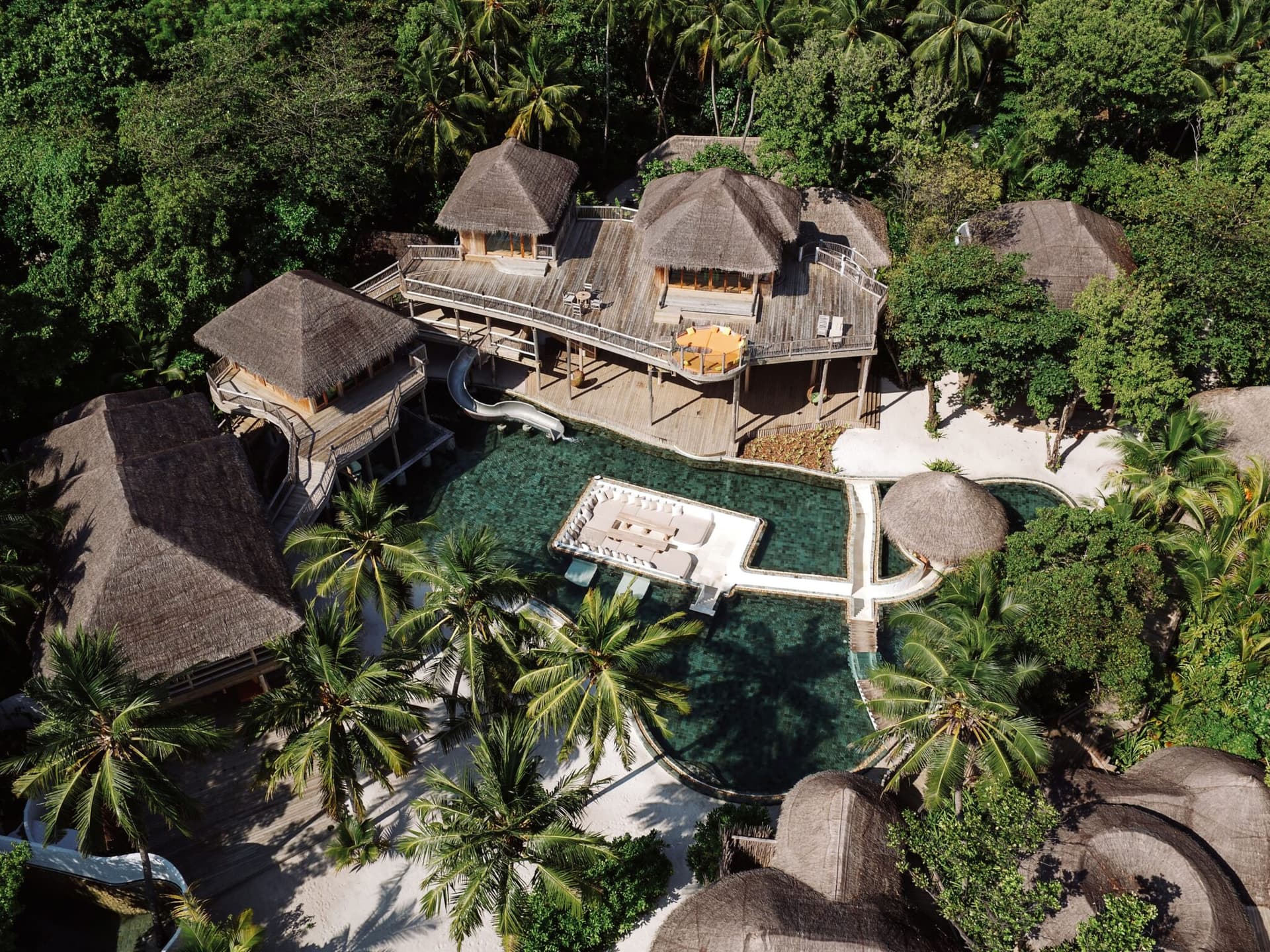 9 Bedroom Estate