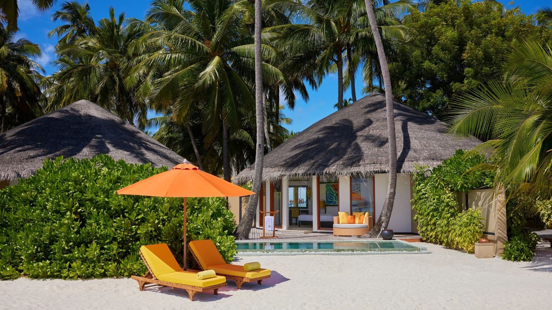 Beachfront Infinity Pool Villa - Image 2