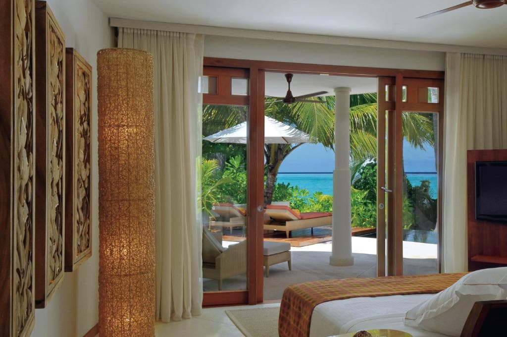 Presidential Beach Villa - Image 2