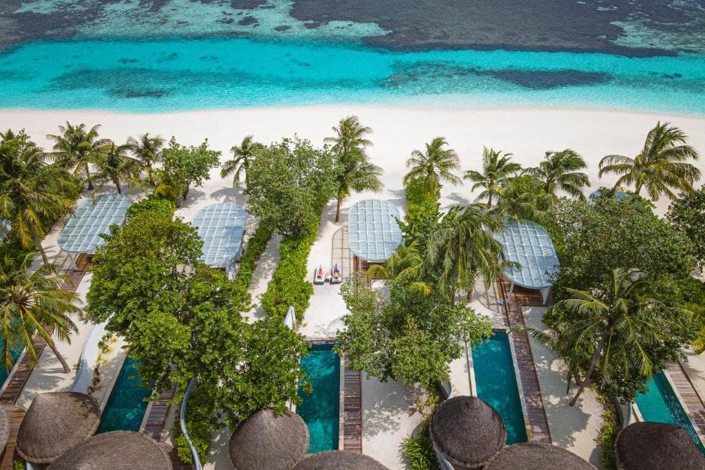 Family Beach Villa with Pool (Sunrise) - Image 2