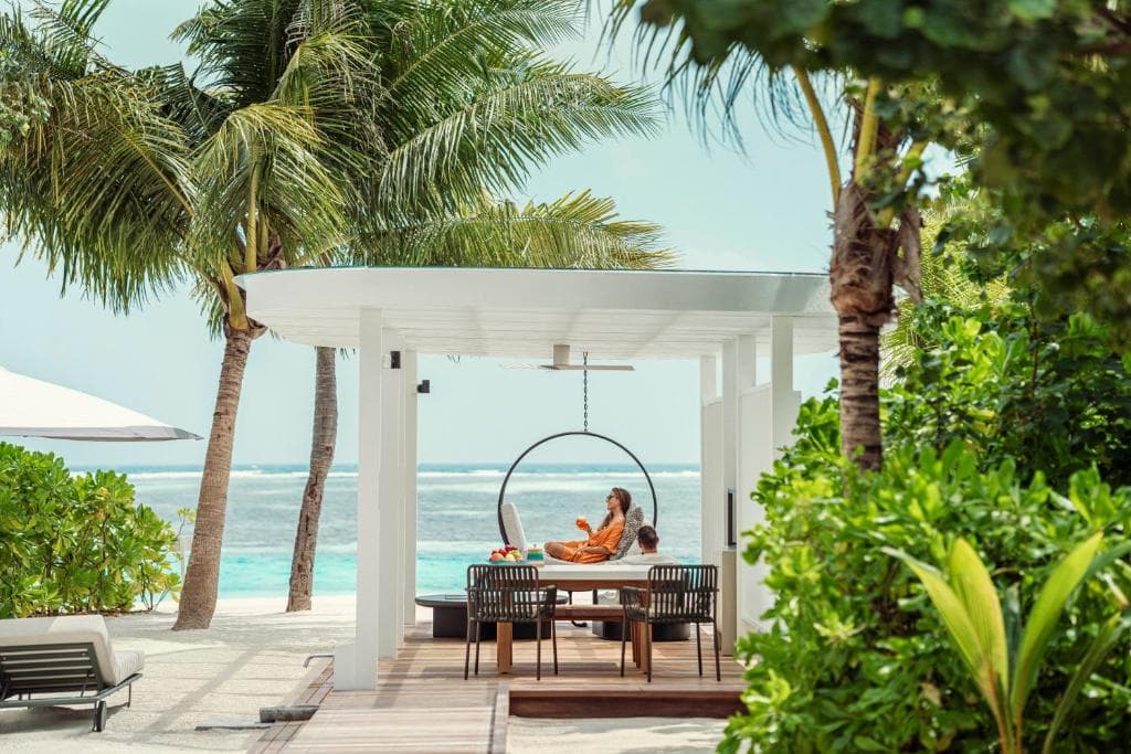 Family Beach Villa with Pool (Sunrise) - Image 3