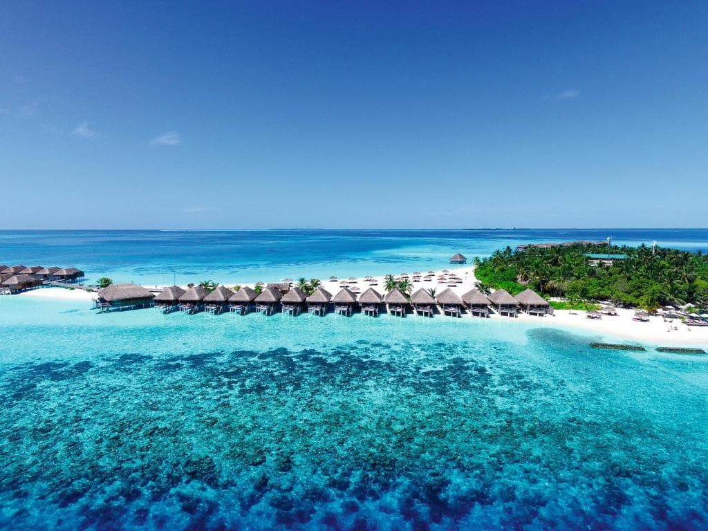 Constance Moofushi Resort - 5-star resort in South Ari (Alif Dhaal ) featuring pristine beaches, crystal-clear lagoon, and overwater villas