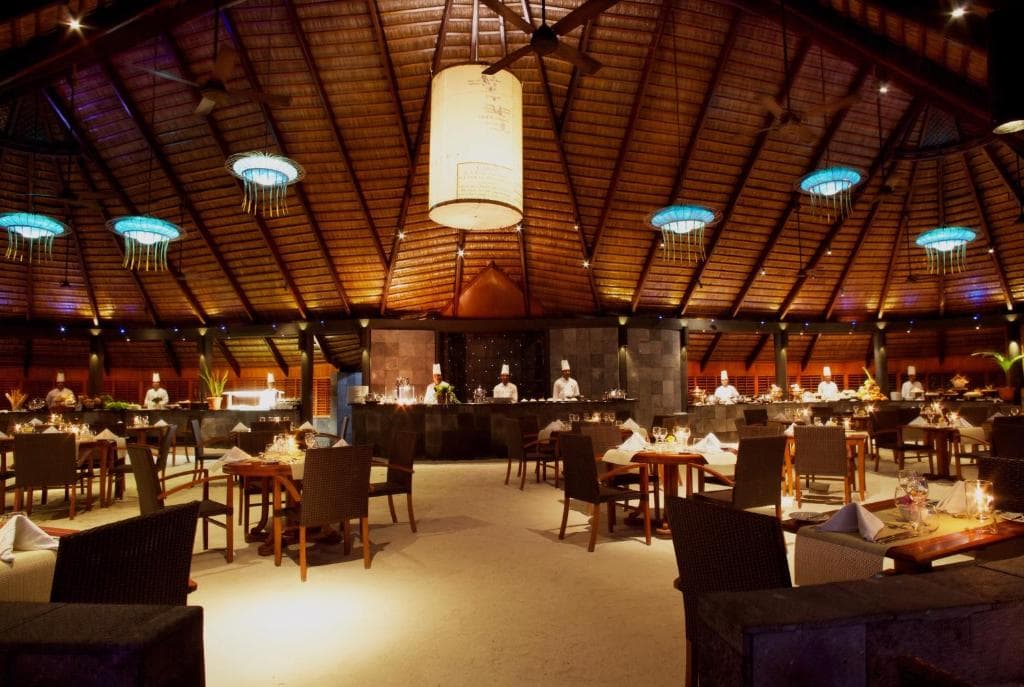 Komandoo Island Resort - Image 3