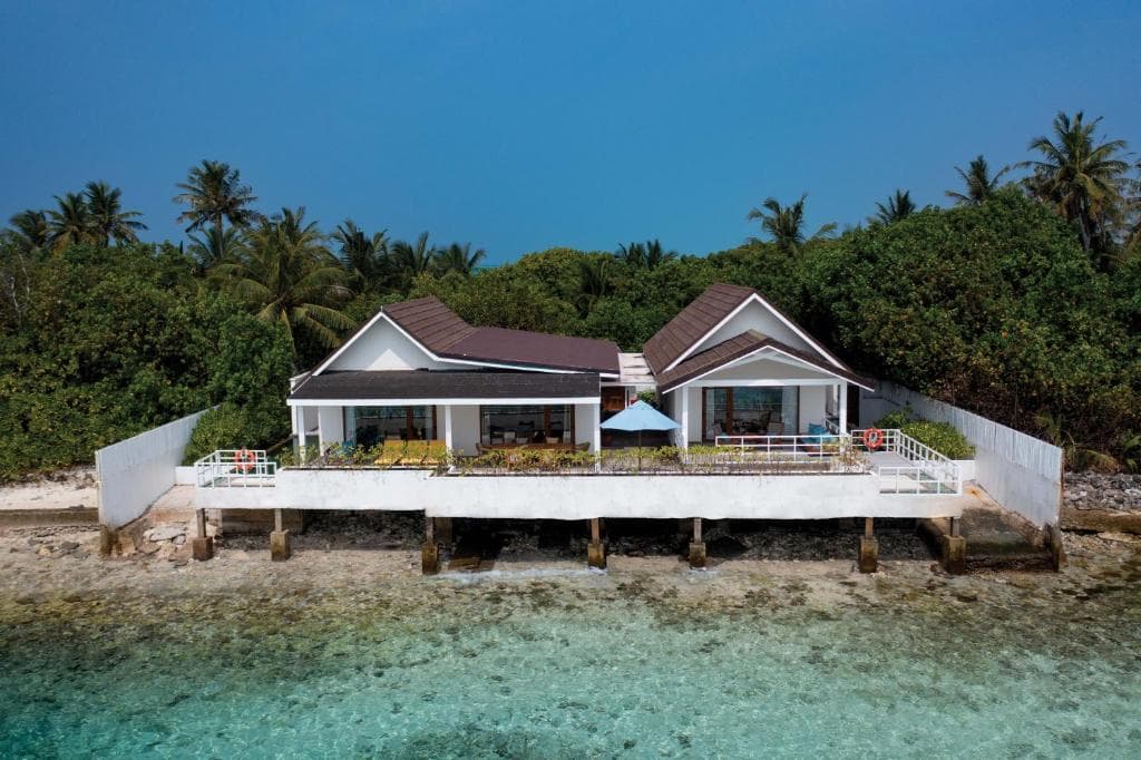 Sunset Water Villa with Pool - Image 3