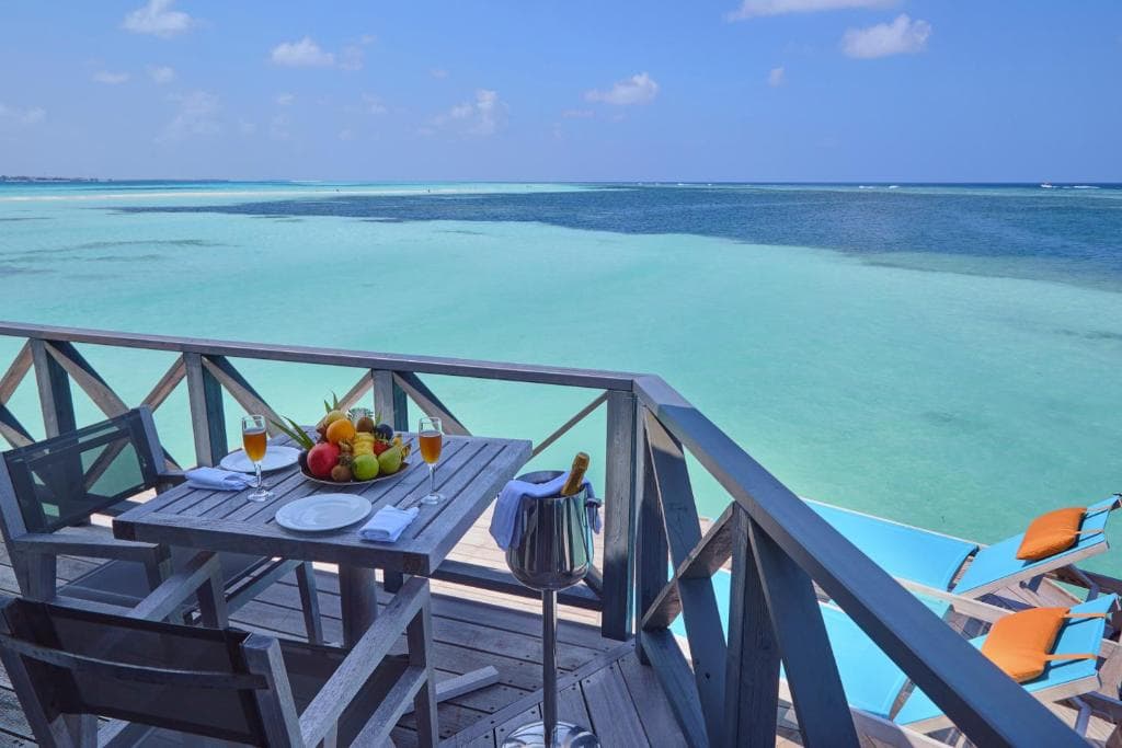 Deluxe Beach Villa - Image 3