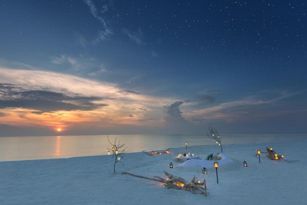 Romantic Beach Villa - Image 2