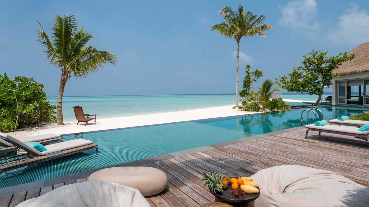 Four Seasons Private Island Maldives at Voavah - Image 5