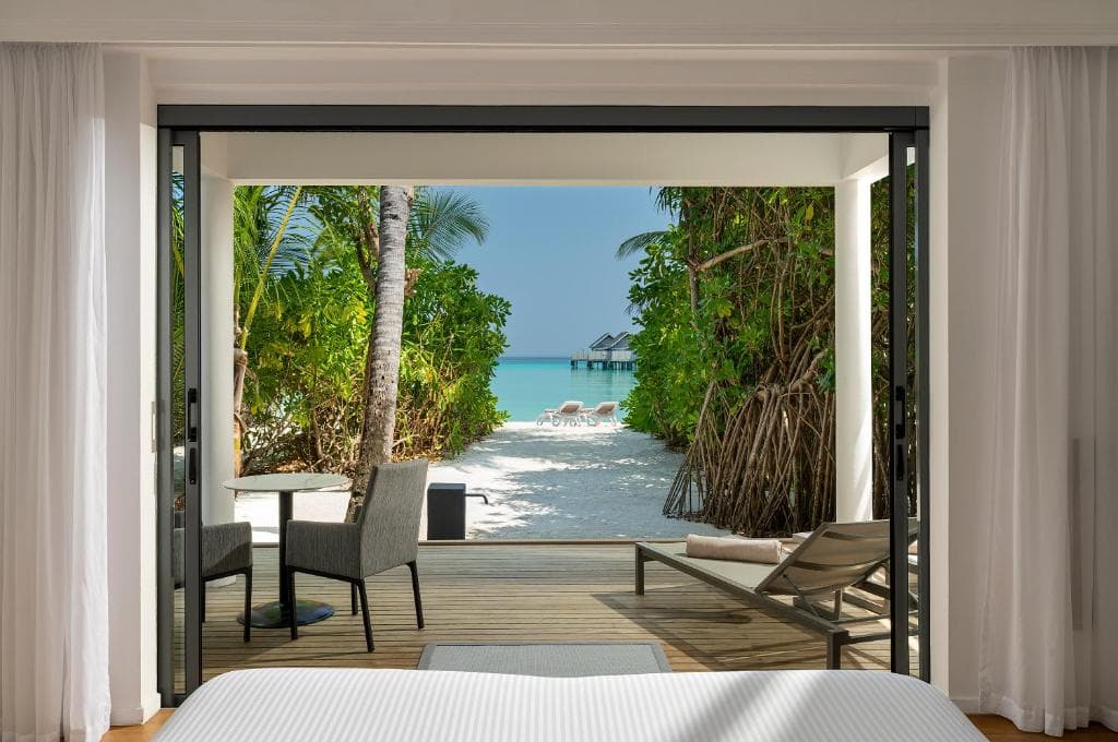 Dhoni Bar - Image 2