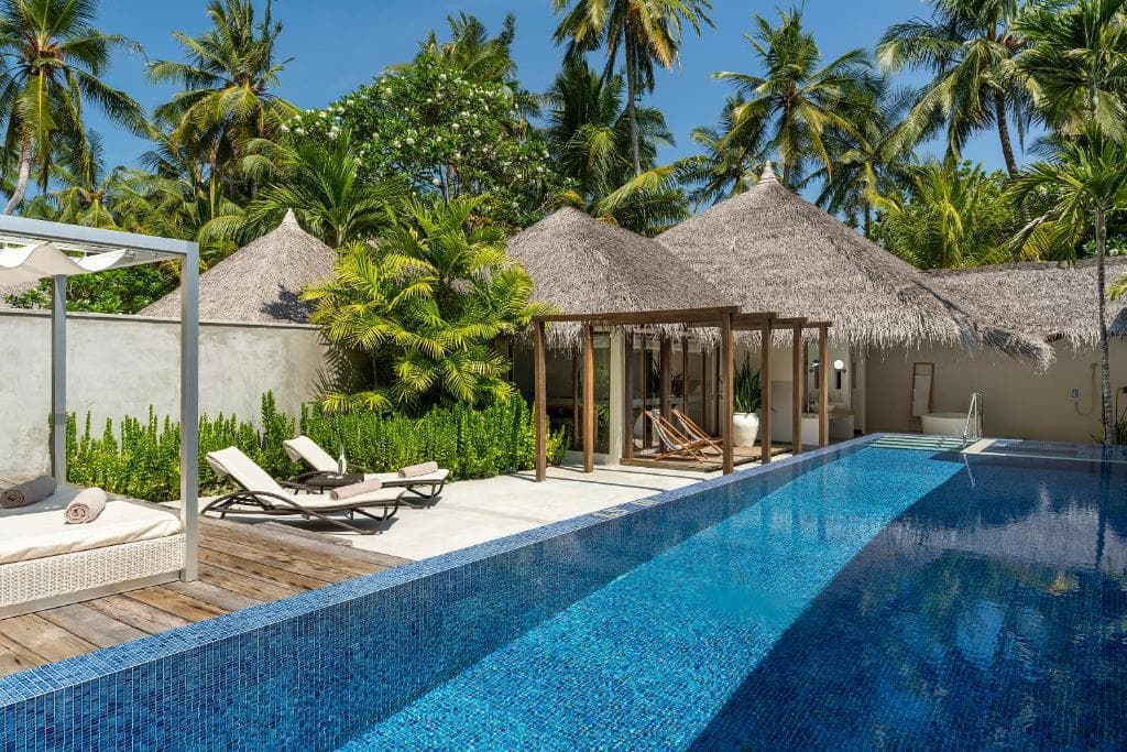 Thundi Water Villa with Pool - Image 2