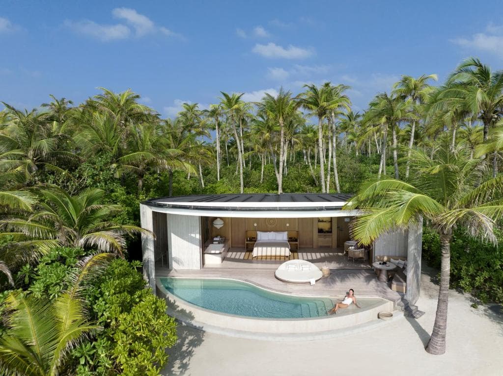 Beach Pool Villa - Image 3