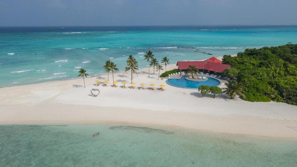 Hondaafushi Island Resort - Image 2