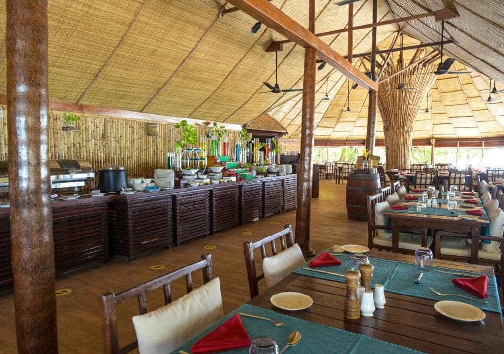 Makunudu Island - Image 4