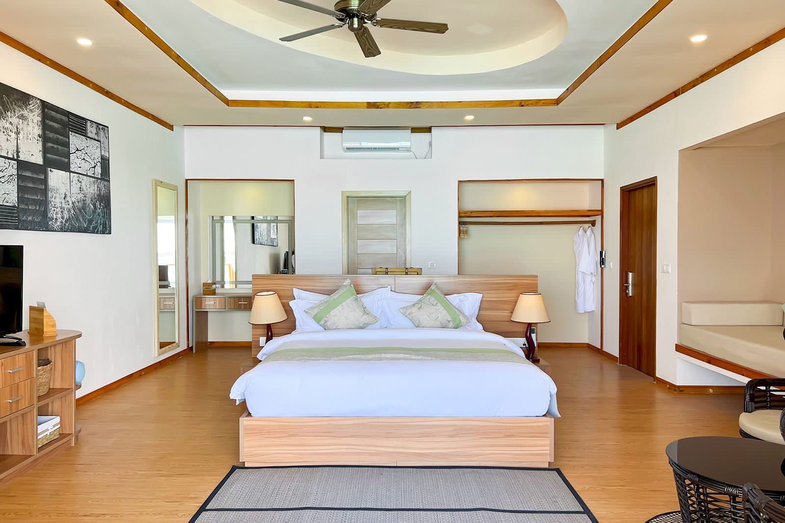 Deluxe Water Pool Villa - Image 2