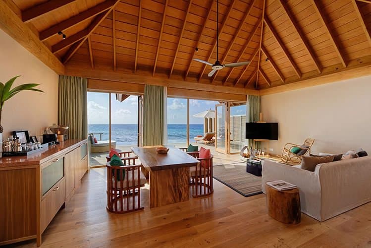 Superior Water Villas with Pool - Image 2