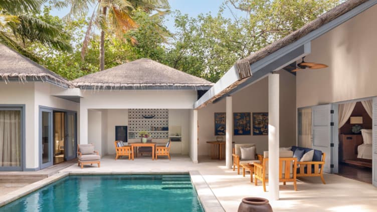 Sunset & Sunrise Beach Residences with Private Pool - Raffles Maldives Meradhoo