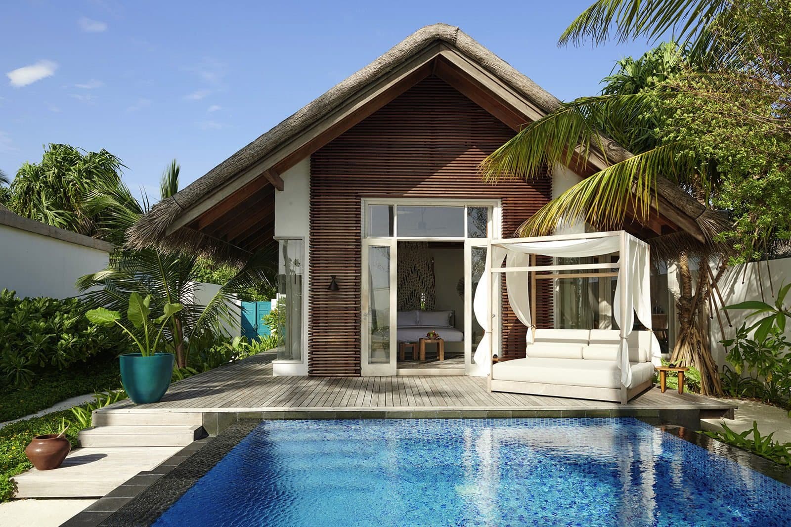 Deluxe Beach Sunrise Villa with Private Pool - Sirru Fen Fushi