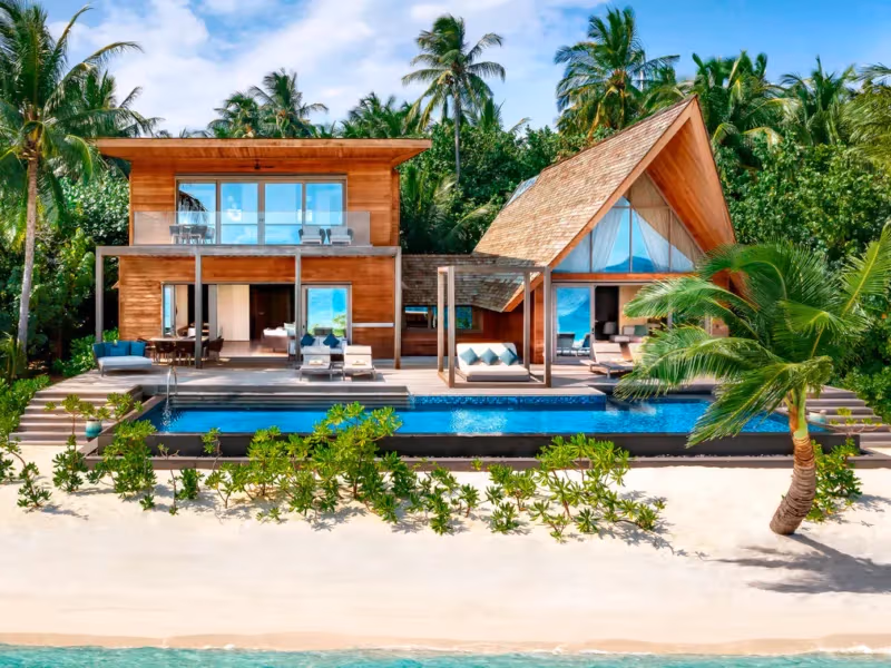 Cesar Balsa Villa - Elegant 1-guest oceanfront accommodation at The St. Regis Maldives Vommuli Resort featuring premium furnishings and stunning Maldives views