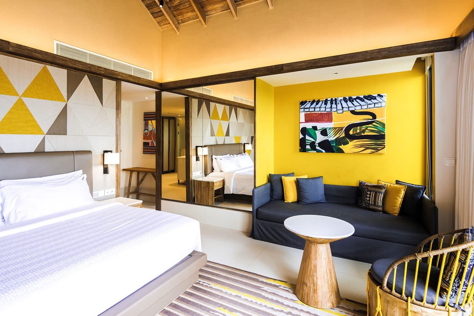 Gold Beach Villa - Hard Rock Hotel Maldives