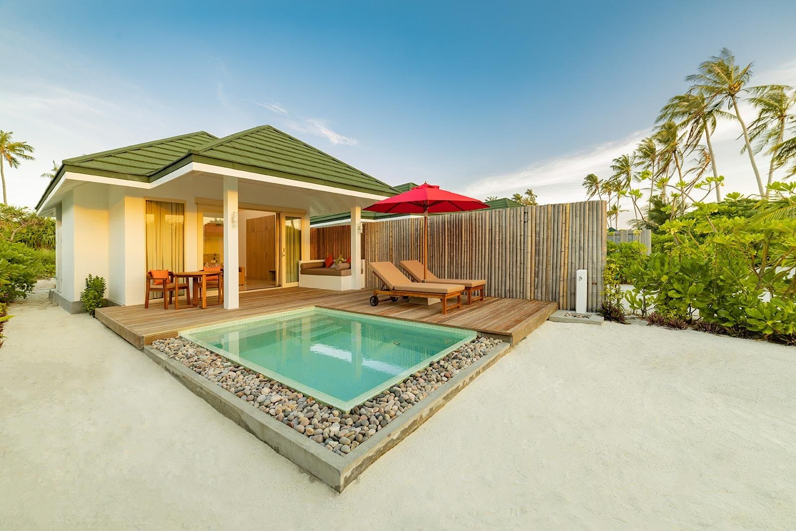Sunset Pool Beach Villa - Elegant 1-guest oceanfront accommodation at Siyam World Maldives featuring premium furnishings and stunning Maldives views