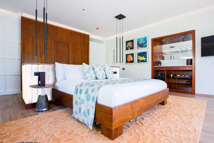 Jacuzzi Beach Villas - Emerald Maldives