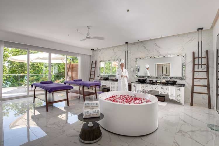 Royal Beach Villa - Emerald Maldives