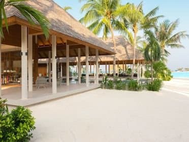 24-Hour Reception