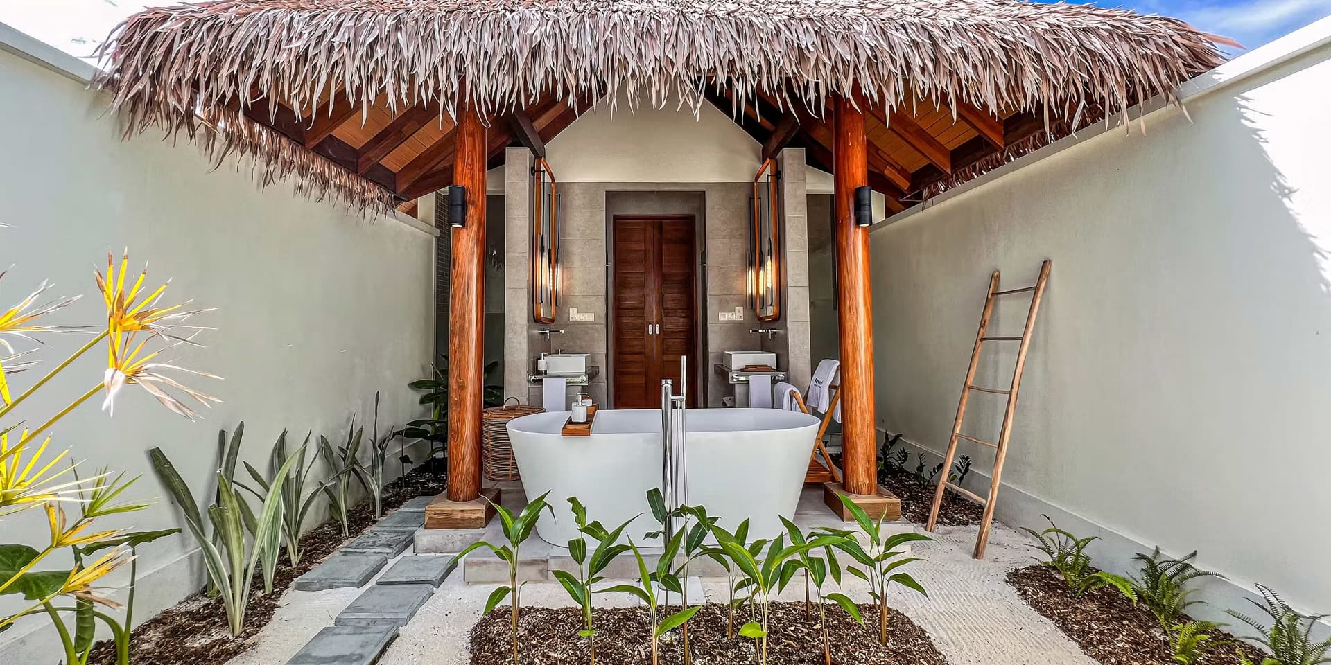 Sunrise Beach Villa - Meliá Whale Lagoon Maldives