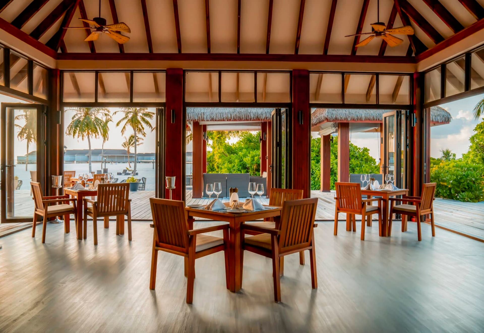Sunset Grill & Bar