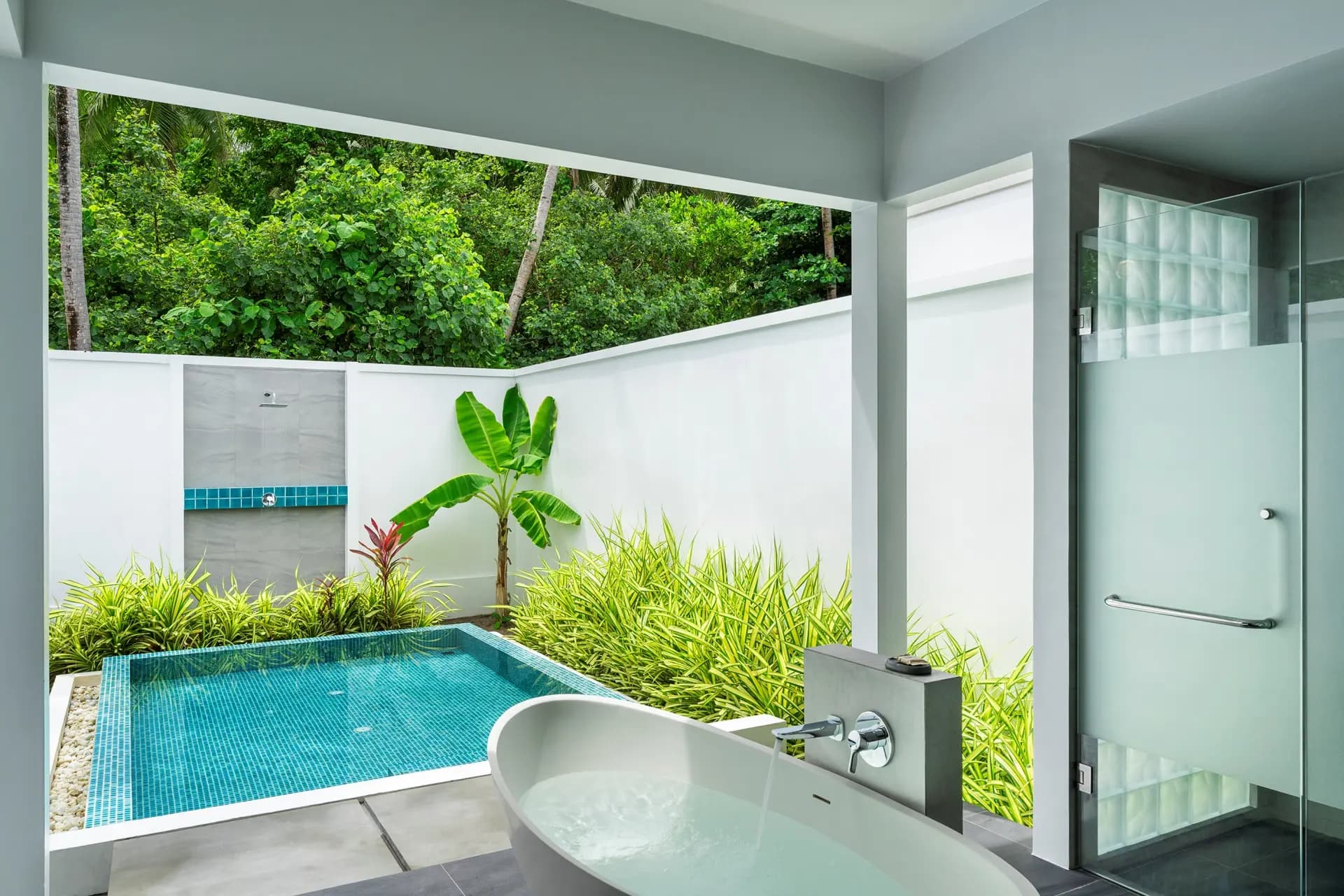 Beach Villa with Garden Pool