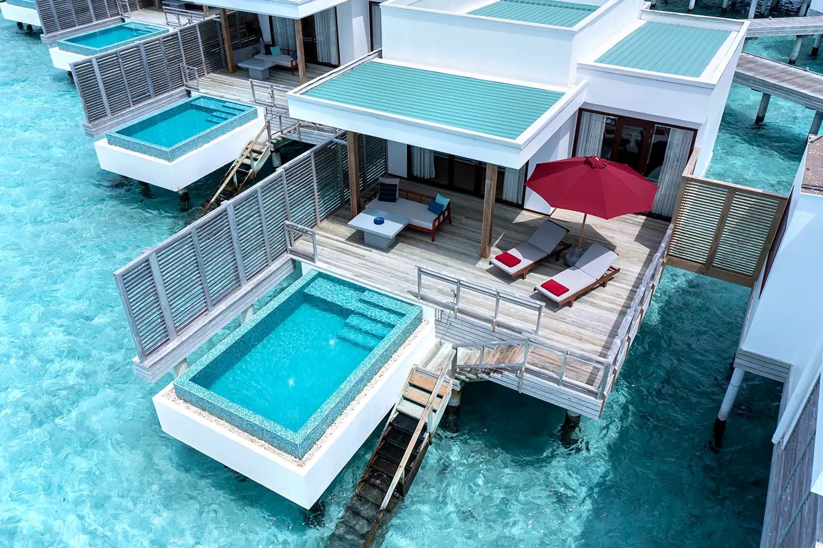 Lagoon Villa with Pool