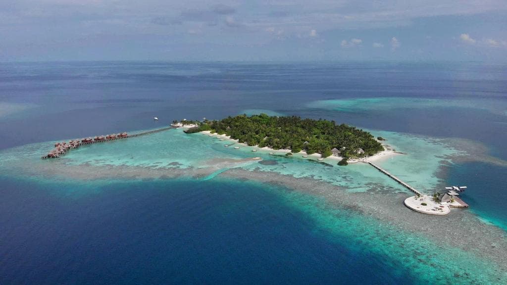 Nika Island Resort and Spa - 4-star resort in North Ari (Alif Alif Atoll) featuring pristine beaches, crystal-clear lagoon, and overwater villas