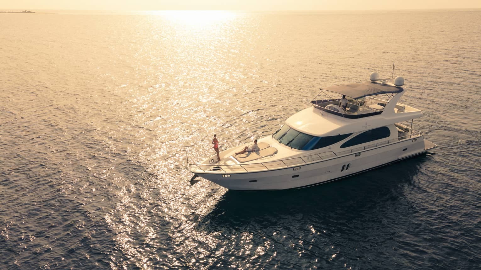 Watersports & Yacht