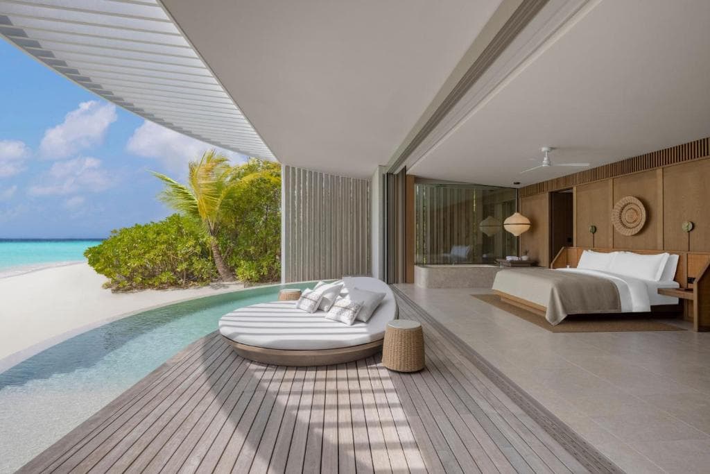 Lagoon Pool Villa