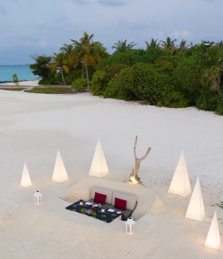 Heritance Aarah - 5-star resort in Raa Atoll featuring pristine beaches, crystal-clear lagoon, and overwater villas