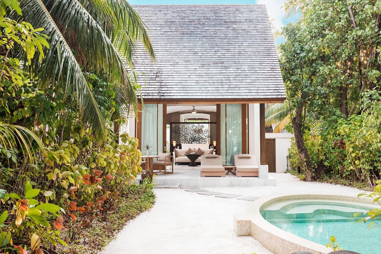 Two Bedroom Deluxe Beach Villa With Pool - Conrad Maldives