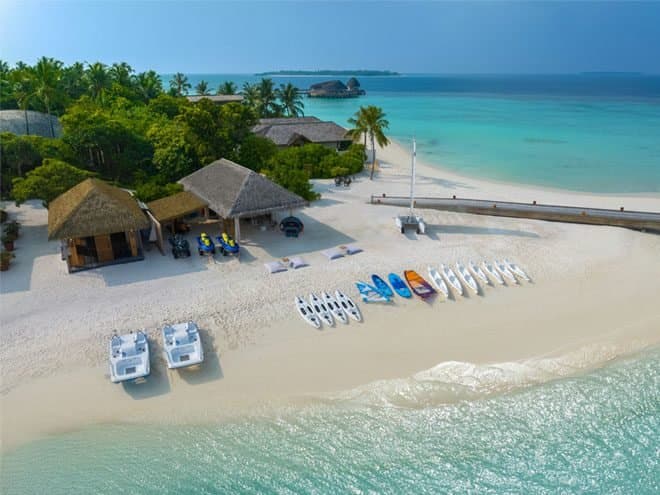 Water Sports Center - State-of-the-art sportsactivitylocation facility at Emerald Faarufushi Resort & Spa with luxurious tropical surroundings and premium amenities