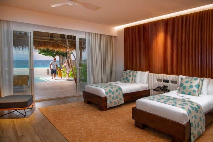 Family Beach Villas with Pool - Emerald Maldives