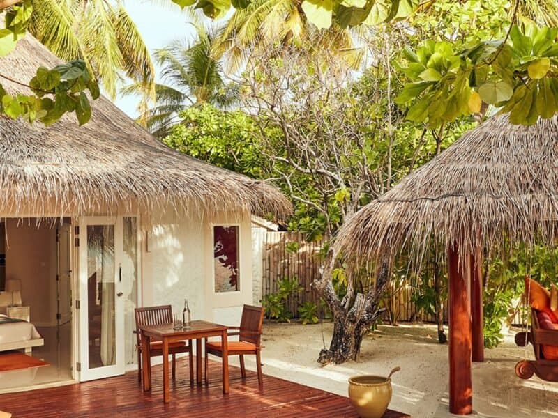Jacuzzi Deluxe Beach Villa - Sun Siyam Vilu Reef