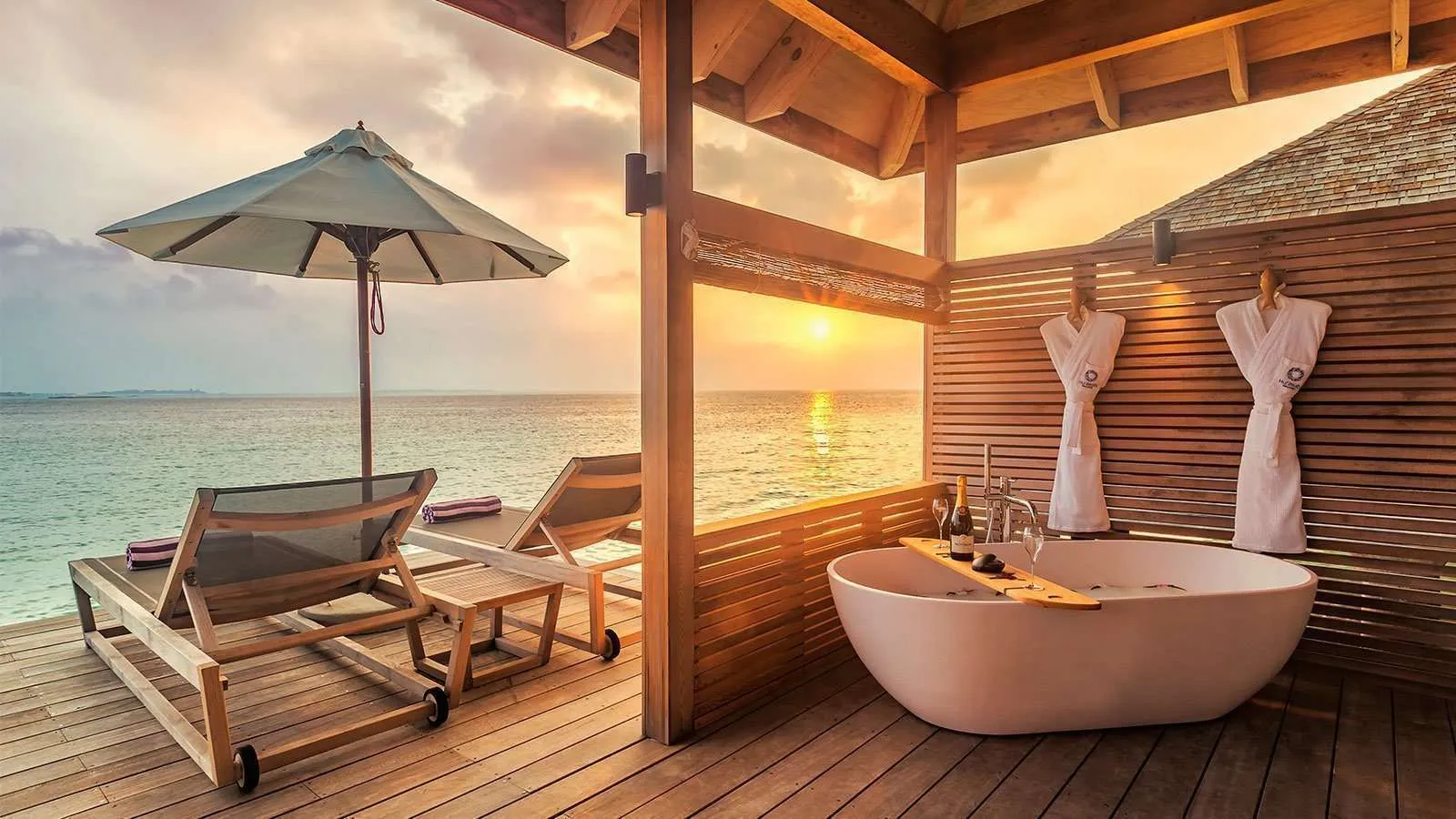 Romantic Ocean Villa - Image 2