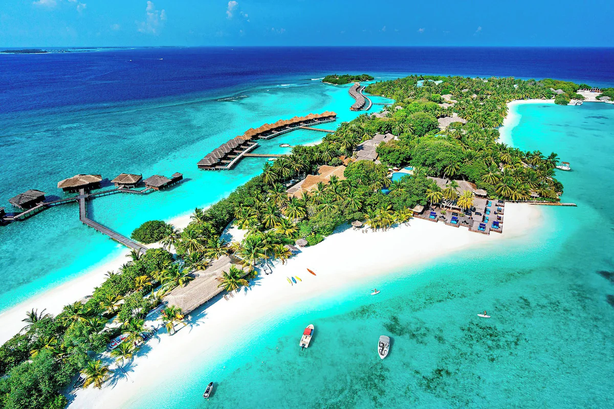 Sheraton Maldives Full Moon Resort & Spa - Image 1