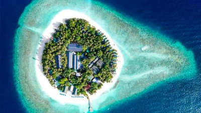 Malahini Kuda Bandos Resort