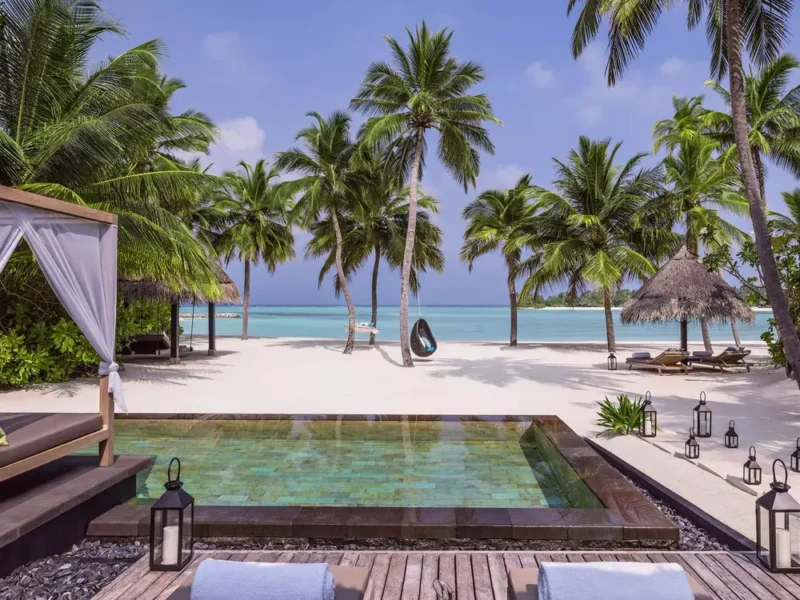 Grand Beach Villa with Pool - One & Only Reethi Rah