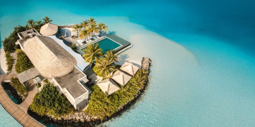 InterContinental Maldives Maamunagau Resort - Image 2