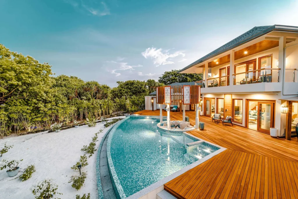 Hideaway Beach Resort & Spa - Image 6