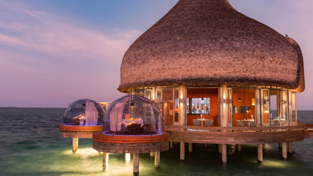 OUTRIGGER Maldives Maafushivaru - Image 17