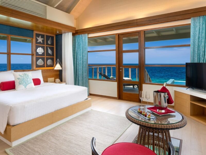 SunNest Water Pool Villa - OBLU SELECT Lobigili - Image 3