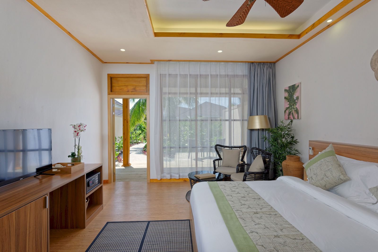 Bougain Villa - Brennia Kottefaru