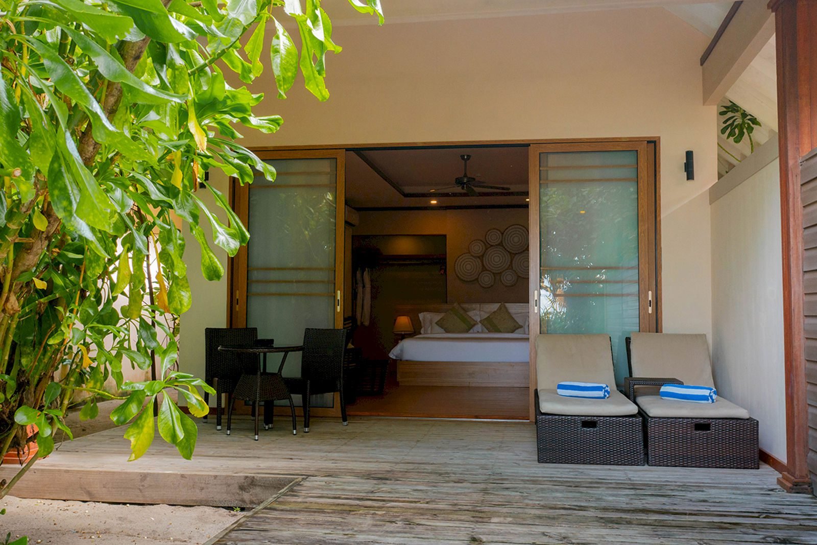 Beach Villa - Brennia Kottefaru