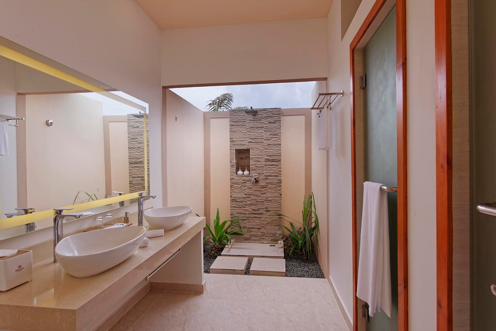 Beach Pool Villa - Brennia Kottefaru