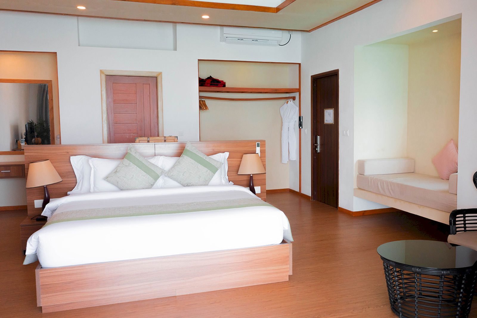 Deluxe Water Villa - Brennia Kottefaru